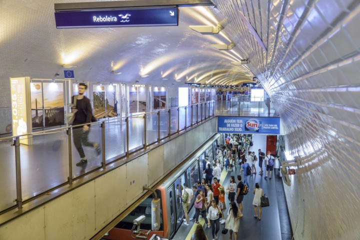 Contrato de venda de comboios ao Metro de Lisboa alvo de impugnação