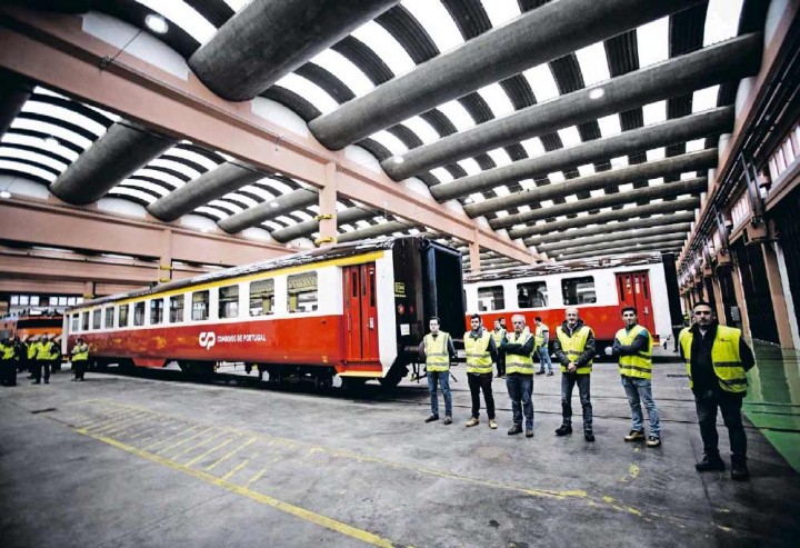 Governo lança Plano Ferroviário Nacional e acelera Lisboa-Porto