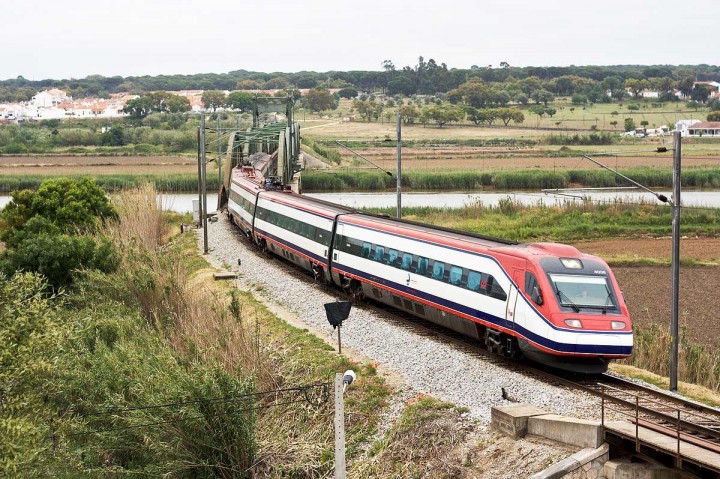 Comissão Europeia propõe 2021 como Ano Europeu do Transporte Ferroviário