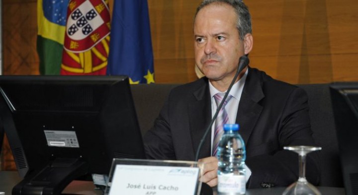 Porto de Sines vai apostar nos granéis sólidos e em captar «mais carga de hinterland»