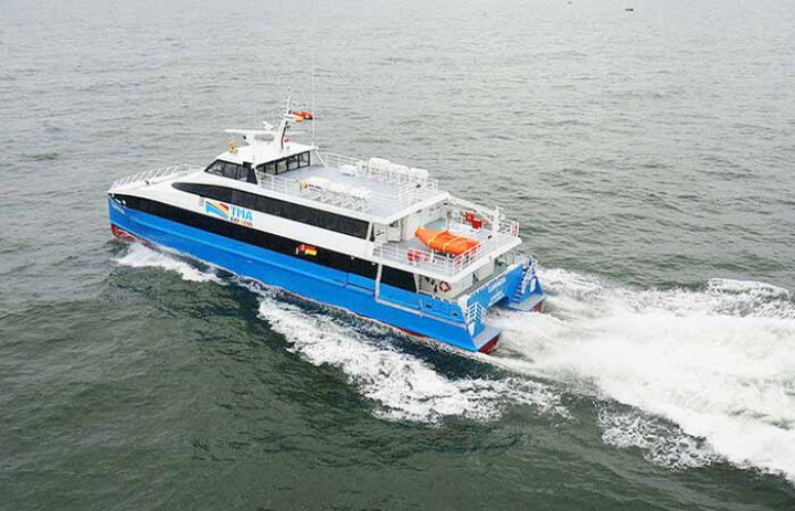 Catamarã inicia operações comerciais entre Cabinda e Soyo