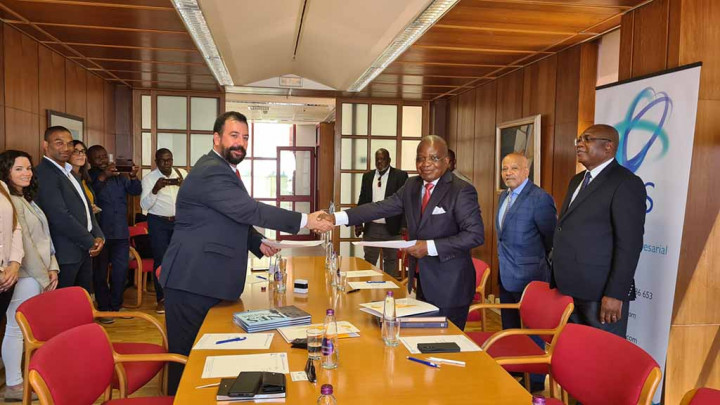 AE Sines e Porto de Luanda assinam protocolo